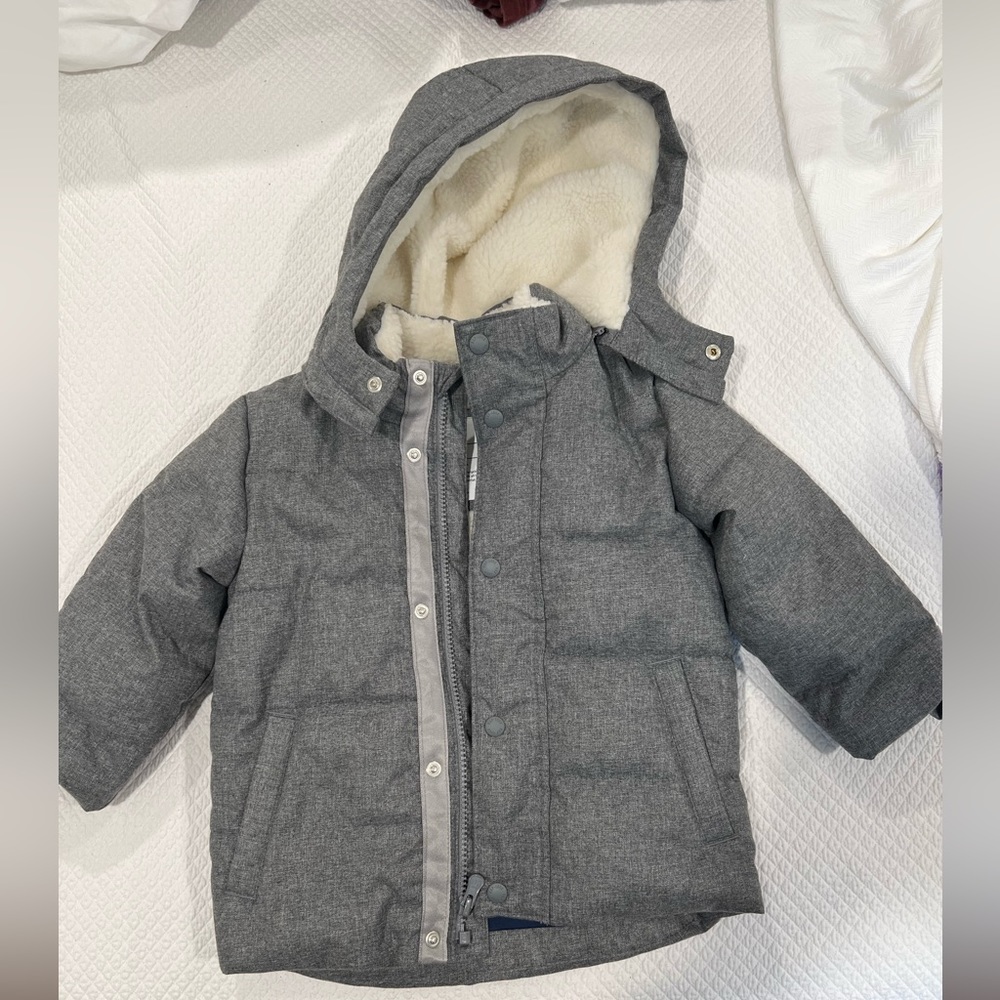 Baby gap puffer coat for toddler. Size 2.